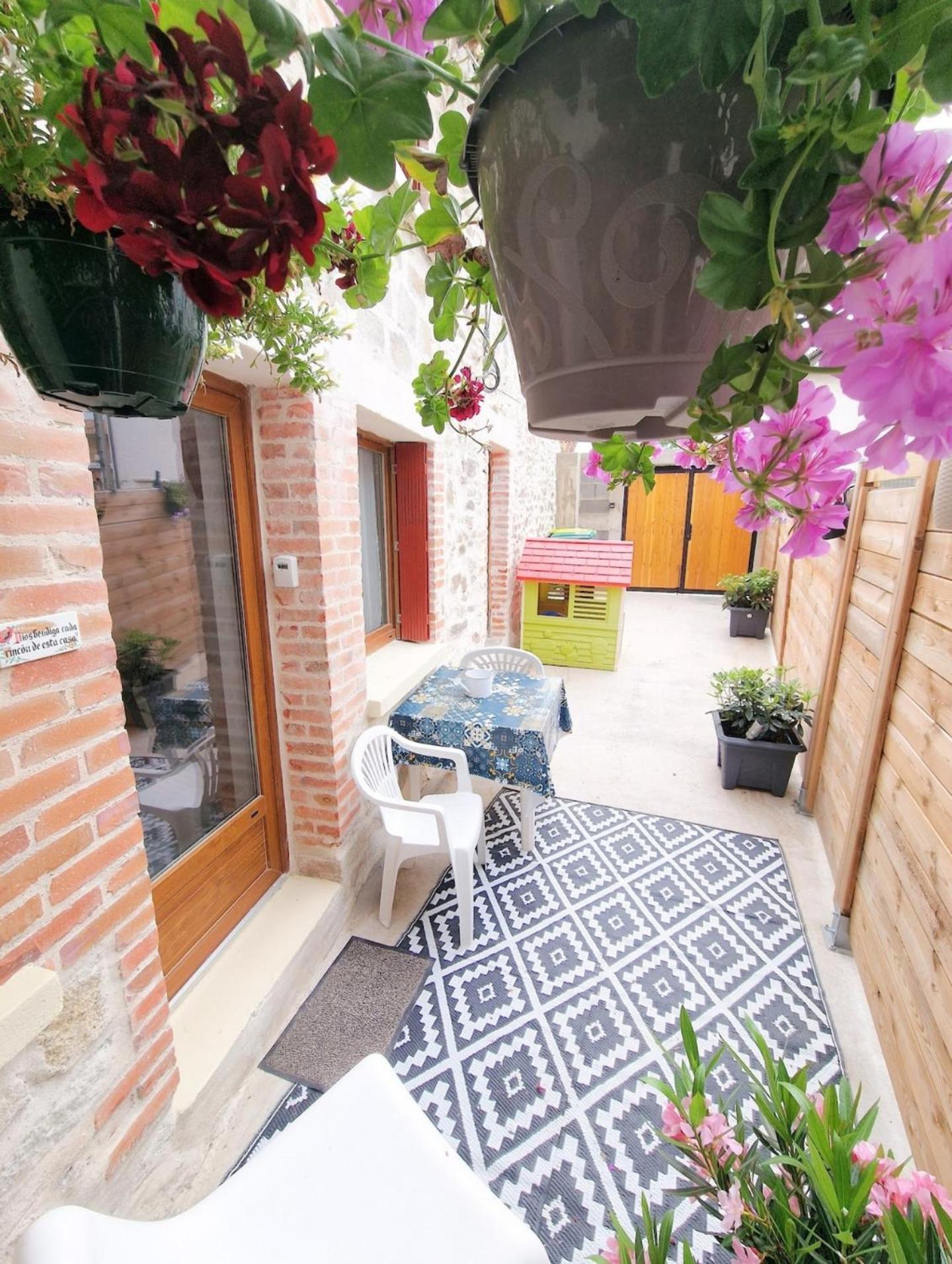 Gite Chez Bisset_2Chambres 4Personnes Lezoux Luaran gambar